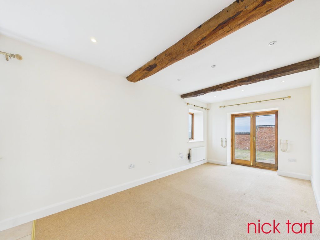 Property photo 3 of 14 Photo 11