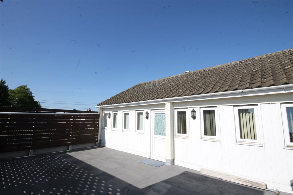 Property photo 1 of 5 Xyoojxageeqpwamvacvxba.Jpg