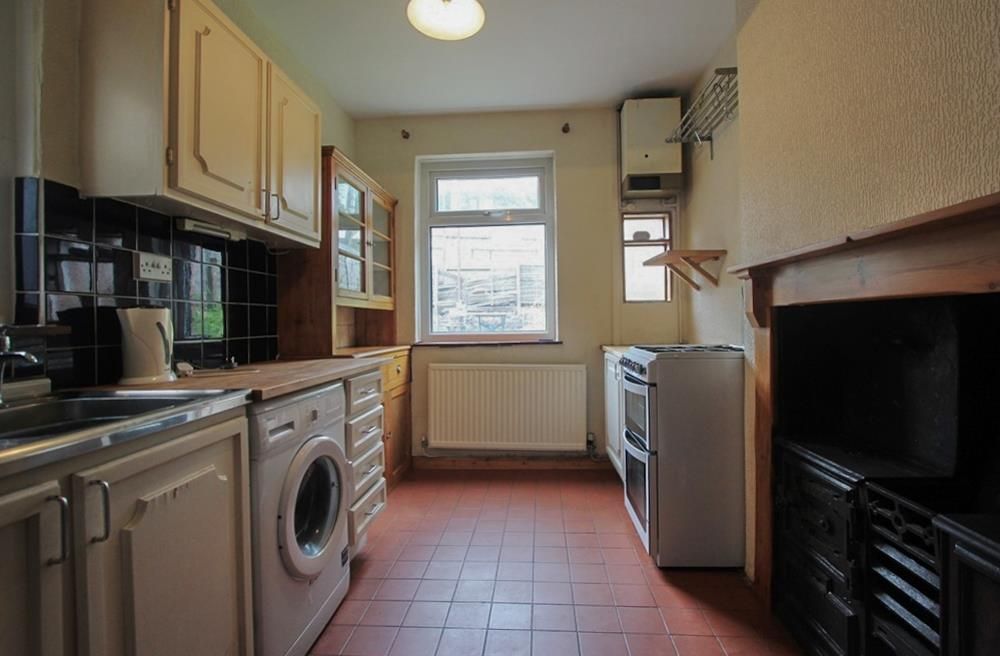 Property photo 2 of 12 16 Pontcanna Place Lr-3.Jpg
