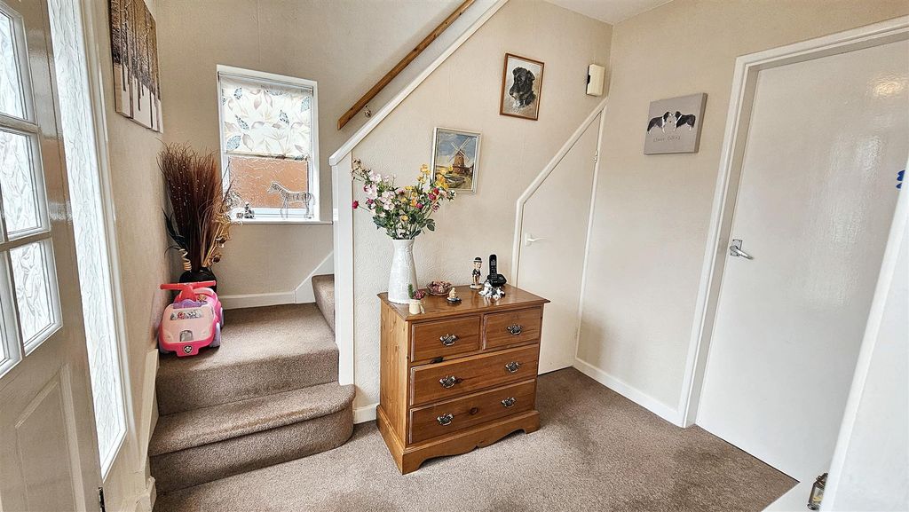 Property photo 2 of 13 20250917_125329.Jpg