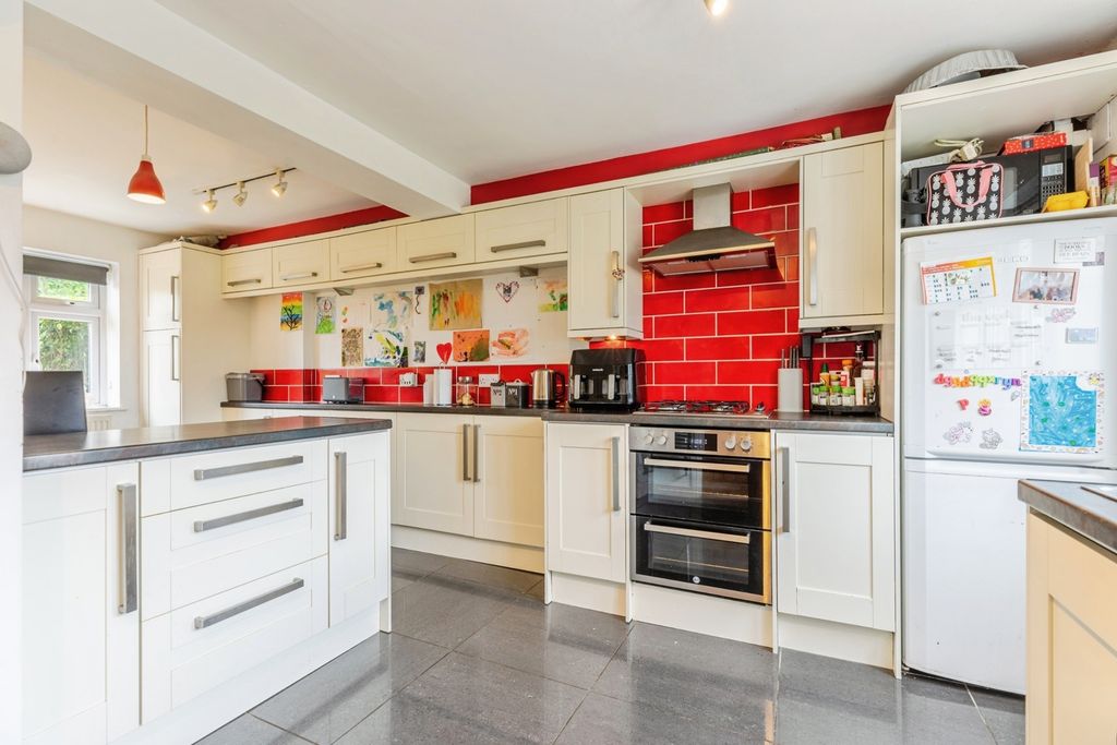 Property photo 3 of 19 Pbox-Img.Jpg