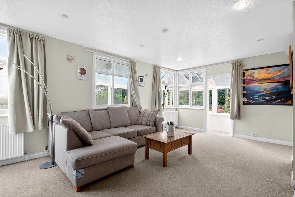 Property photo 3 of 26