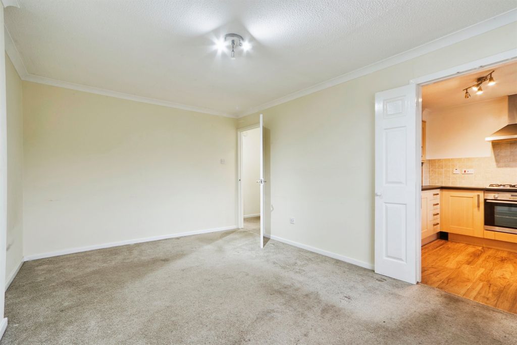 Property photo 3 of 10