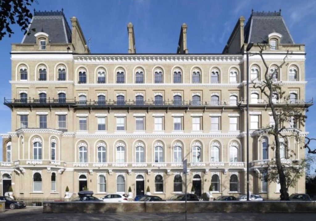 Property photo 3 of 20 External