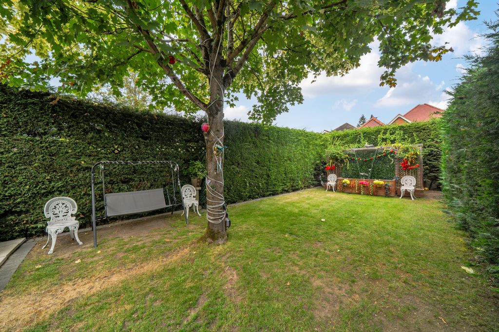 Property photo 3 of 13