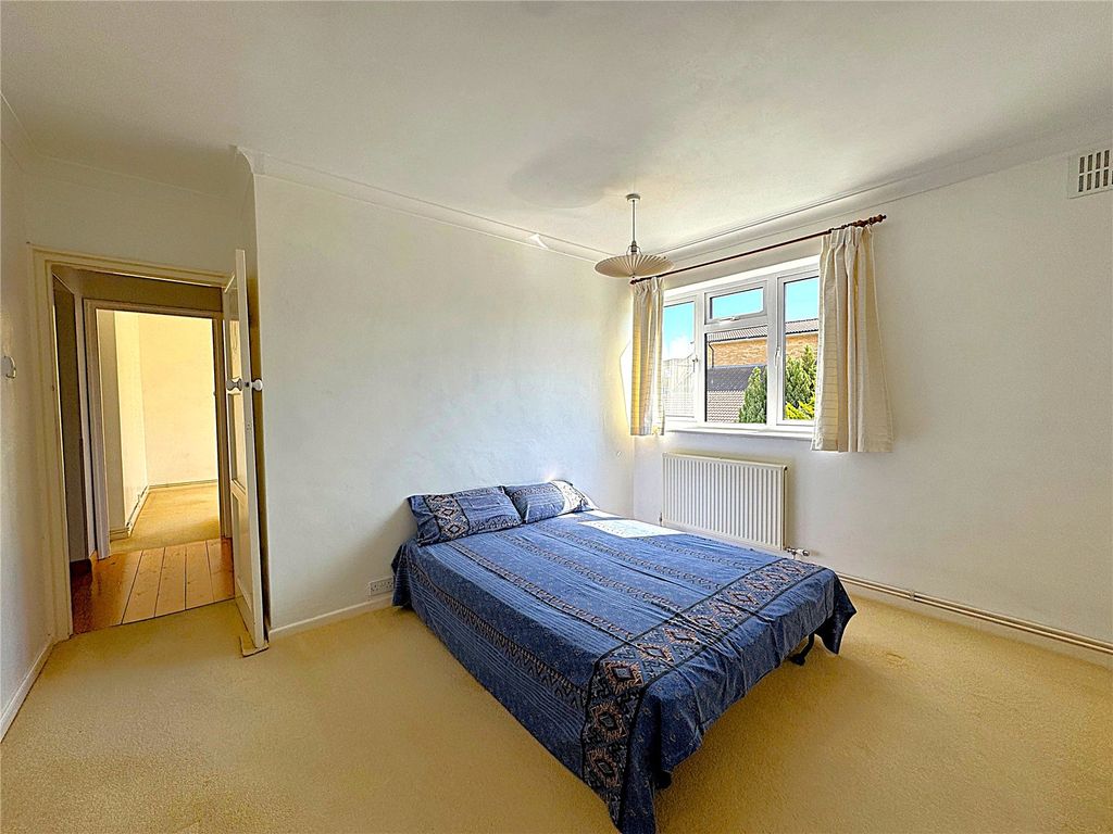 Property photo 3 of 9 Picture No. 42