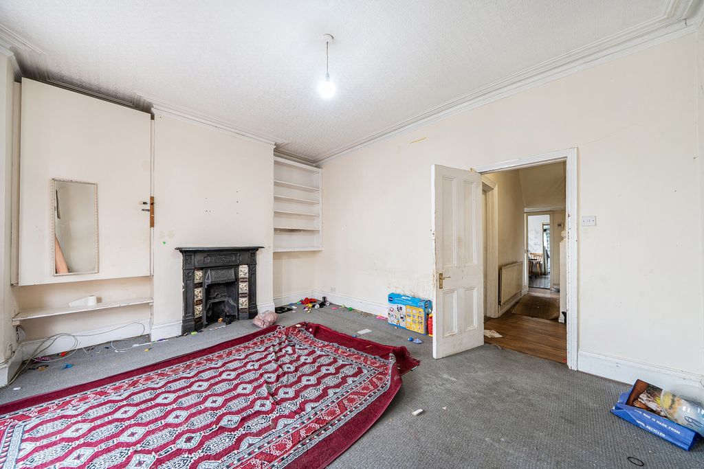 Property photo 2 of 20 1464056-3-6A0Da5A...