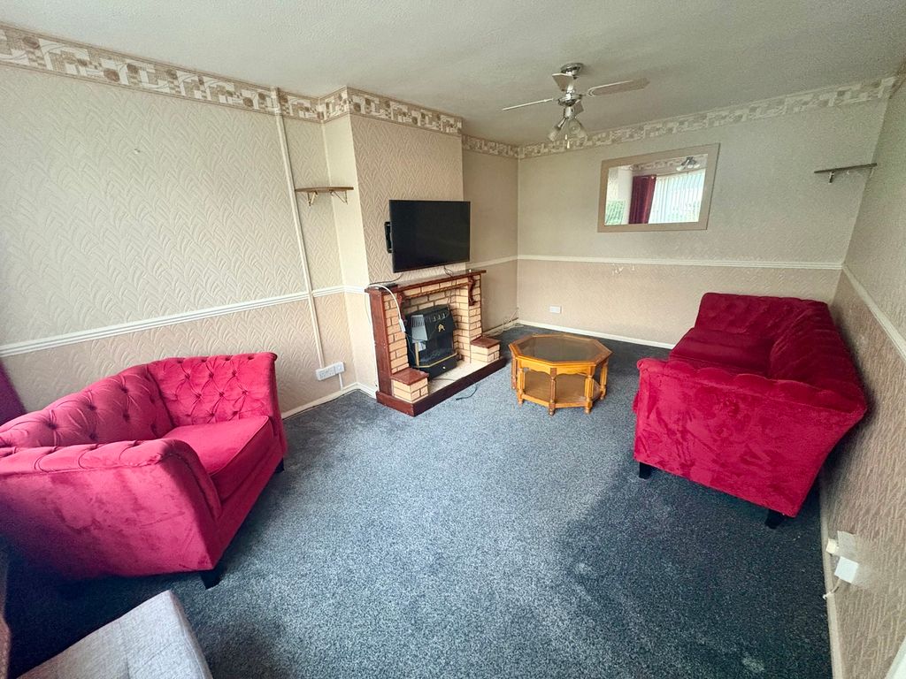 Property photo 2 of 14 Photograph