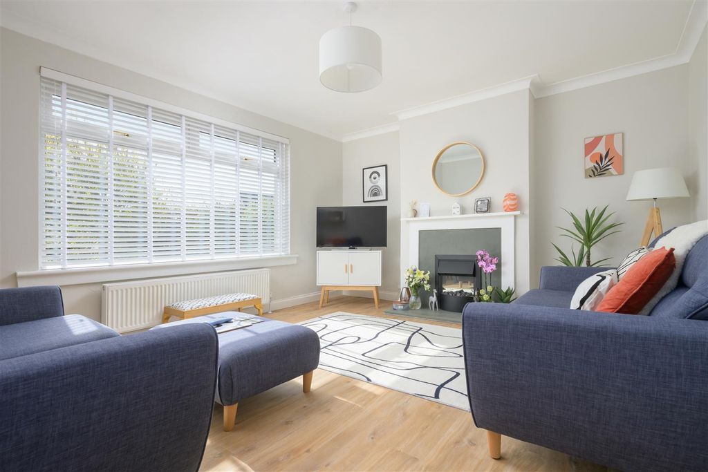 Property photo 2 of 41 12Broomhillave-0014.Jpg