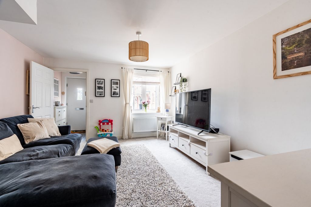 Property photo 3 of 25 2