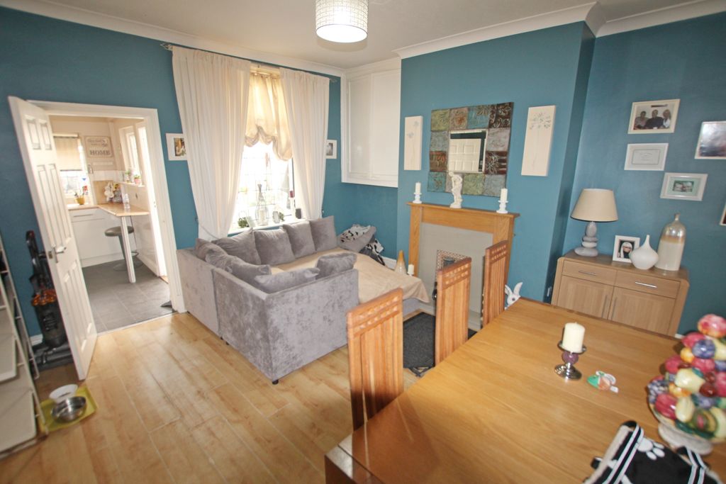 Property photo 2 of 7 2