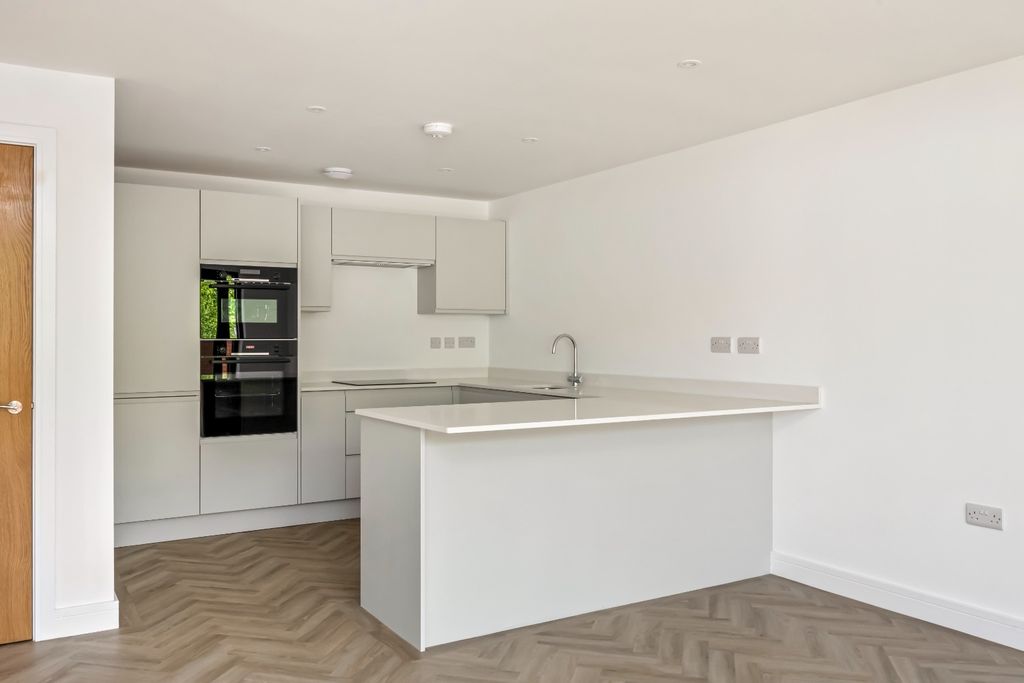 Property photo 3 of 23 5140732