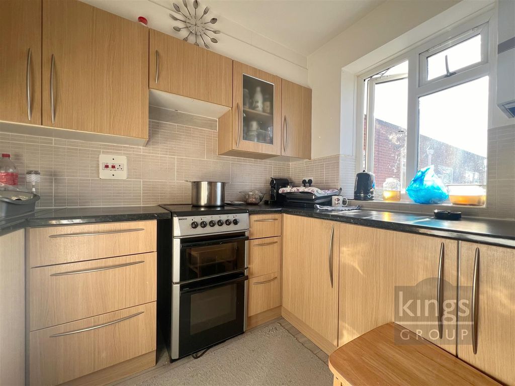 Property photo 3 of 10 6A (14).Jpg