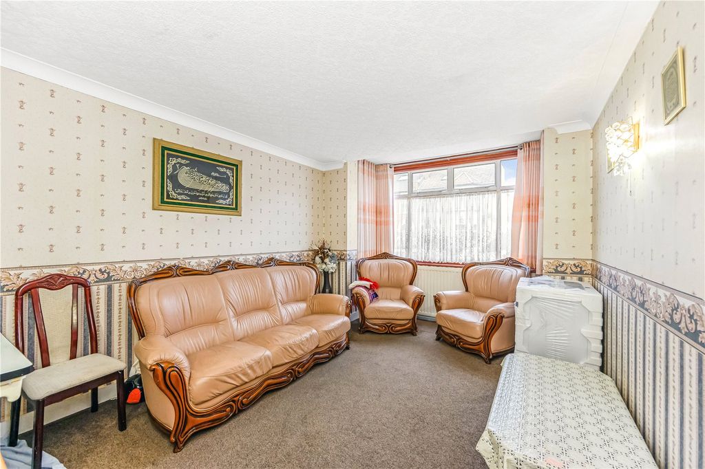 Property photo 2 of 15 Reception