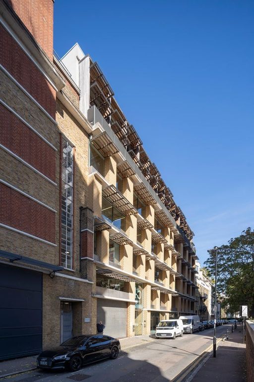 Property photo 2 of 15 Building Exterior