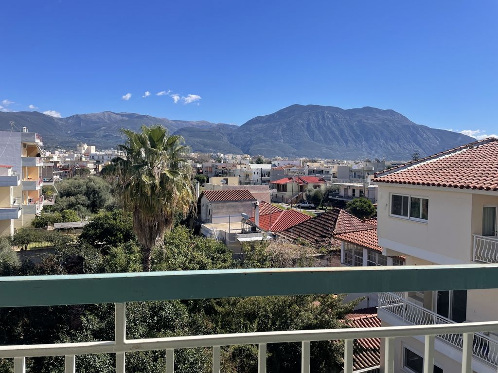 Property photo 1 of 37