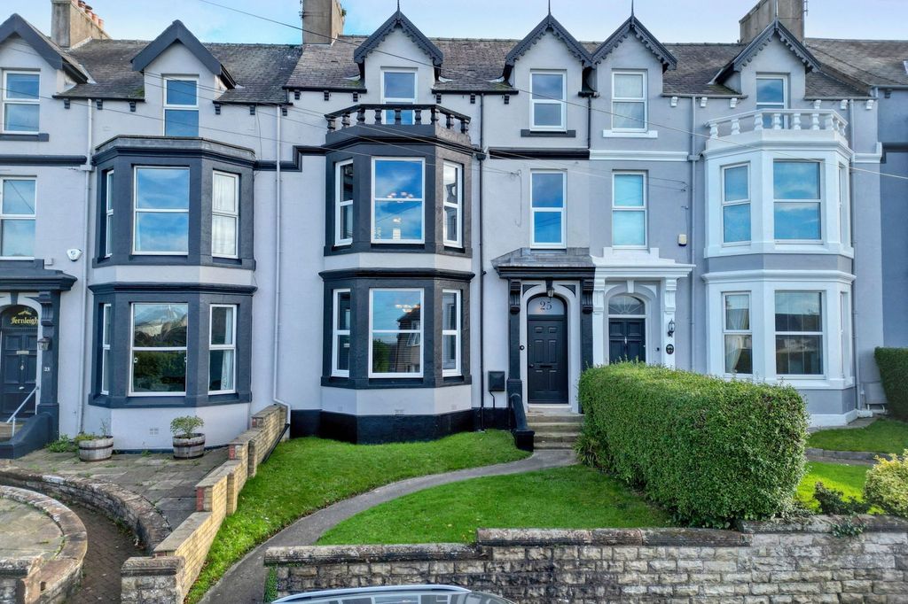 Property photo 1 of 34