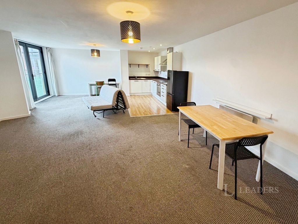 Property photo 1 of 10 Lounge