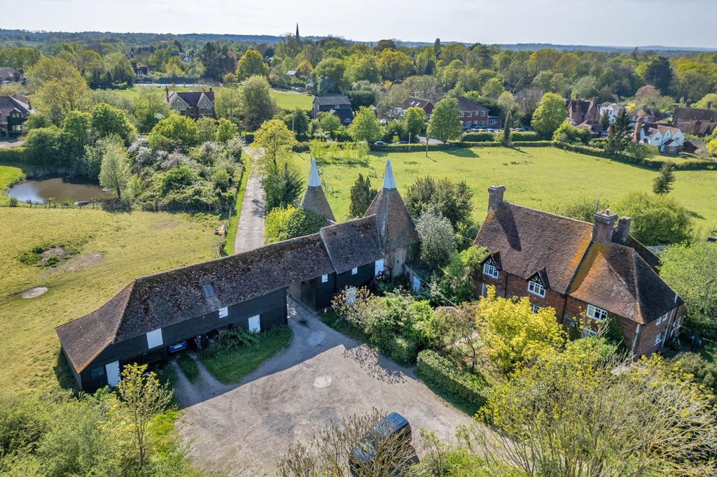 Property photo 1 of 32 Outbuildings