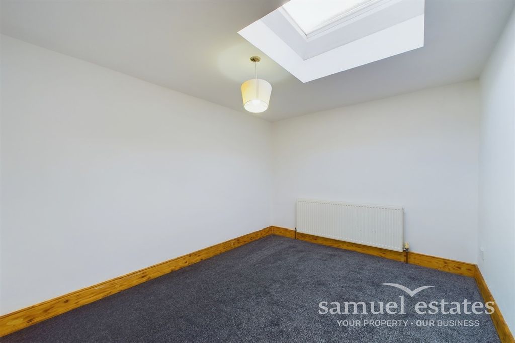 Property photo 3 of 12 Bedroom One