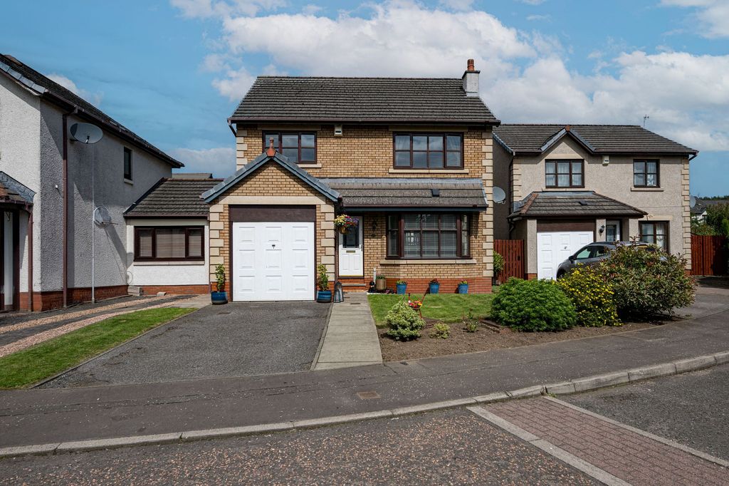 Property photo 1 of 20 Front External