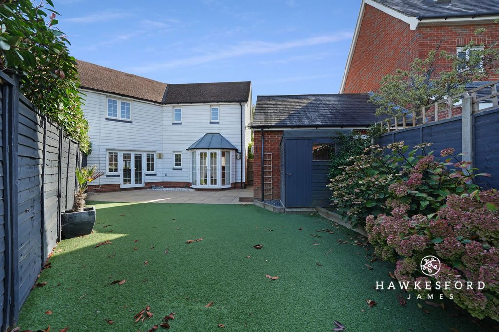 Property photo 3 of 19 Marjoram Drive, Sittingbourne - Garden