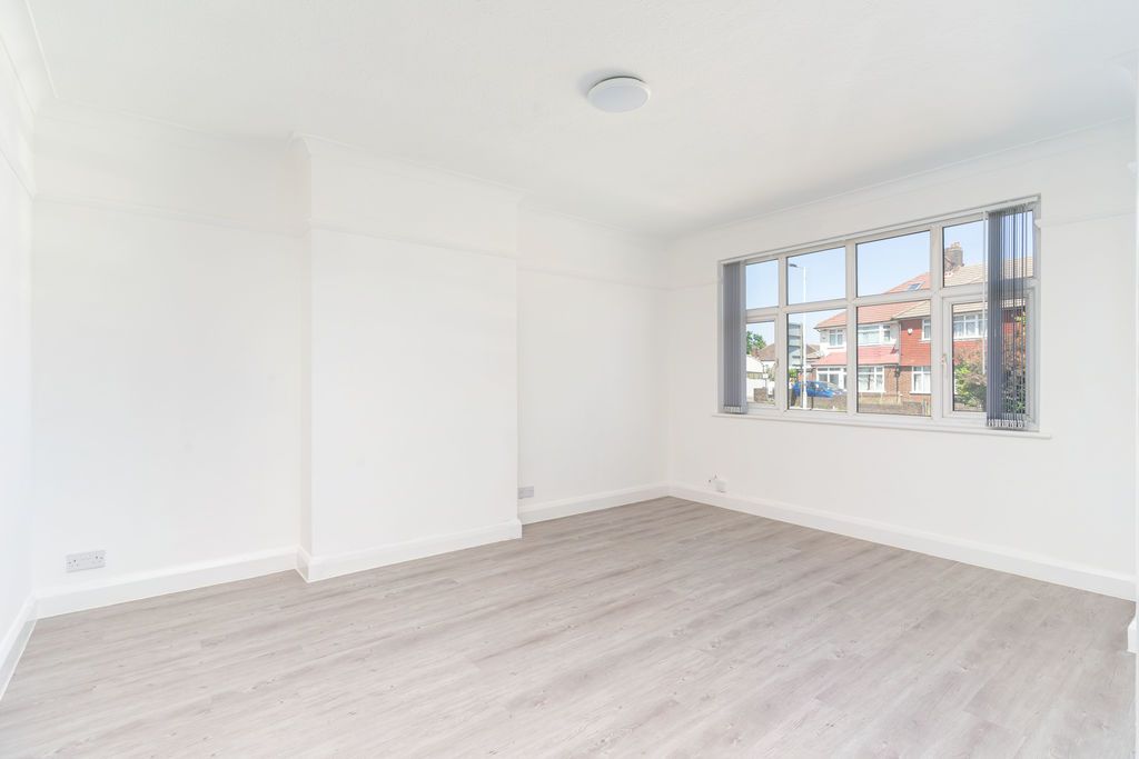 Property photo 3 of 16 Reception Room