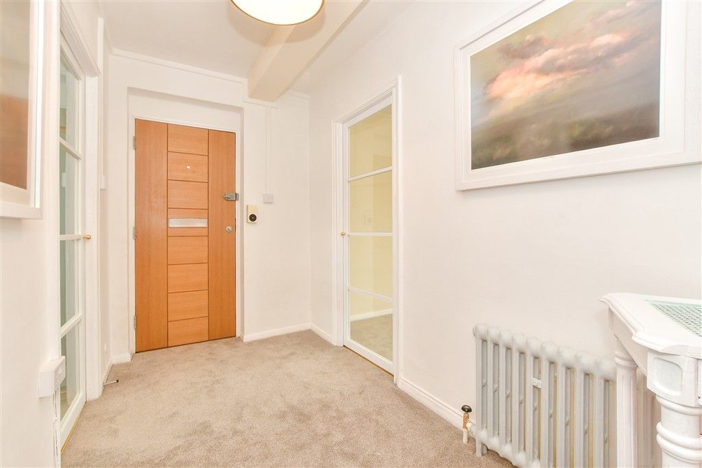 Property photo 1 of 12 Entrance Hall