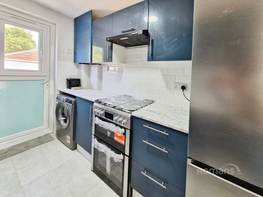 Property photo 3 of 17 Pbox-Img.Jpg