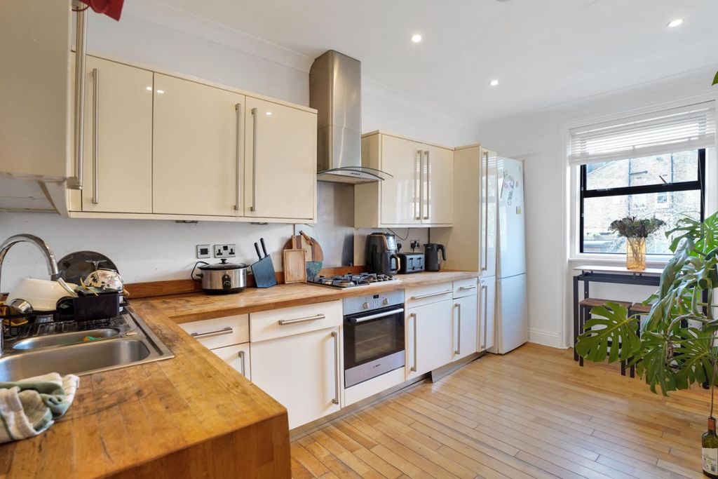 Property photo 3 of 11 Dsc06171.Jpg