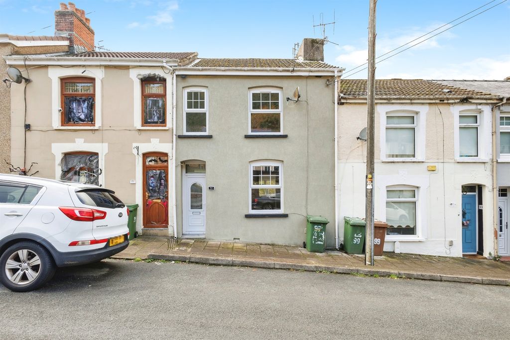 Property photo 1 of 15