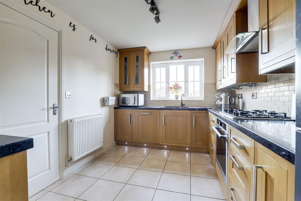 Property photo 2 of 23 03.Jpg