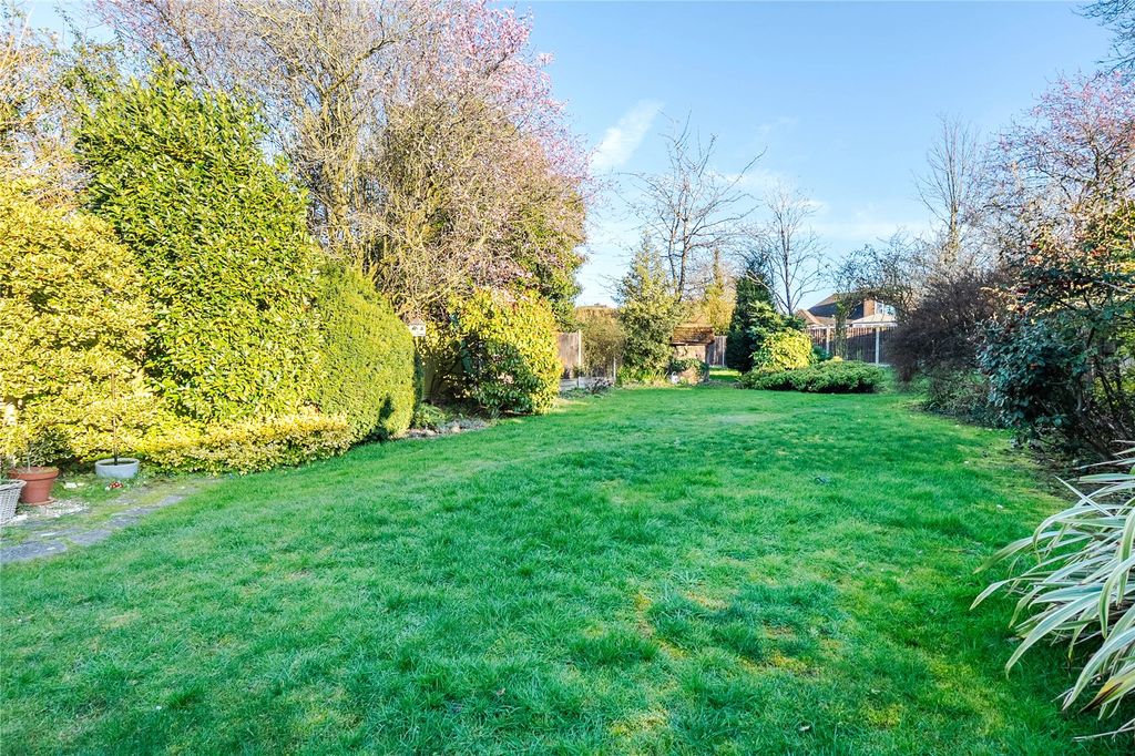 Property photo 1 of 21 Picture No. 04