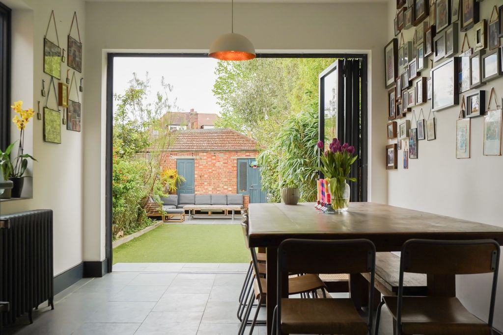 Property photo 1 of 14 5122160