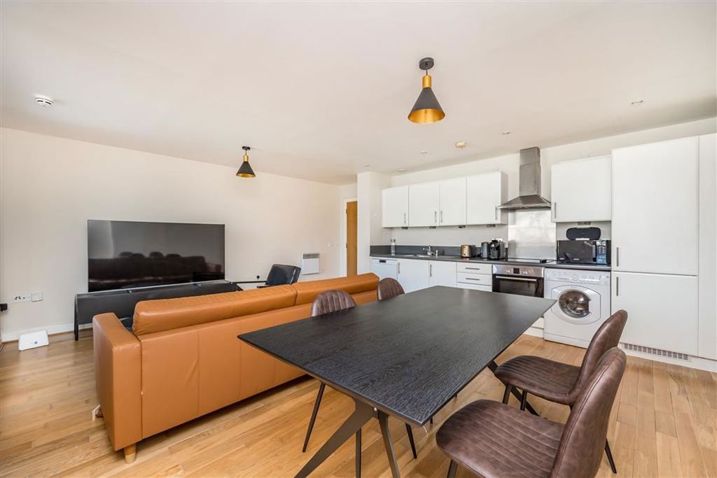 Property photo 3 of 6