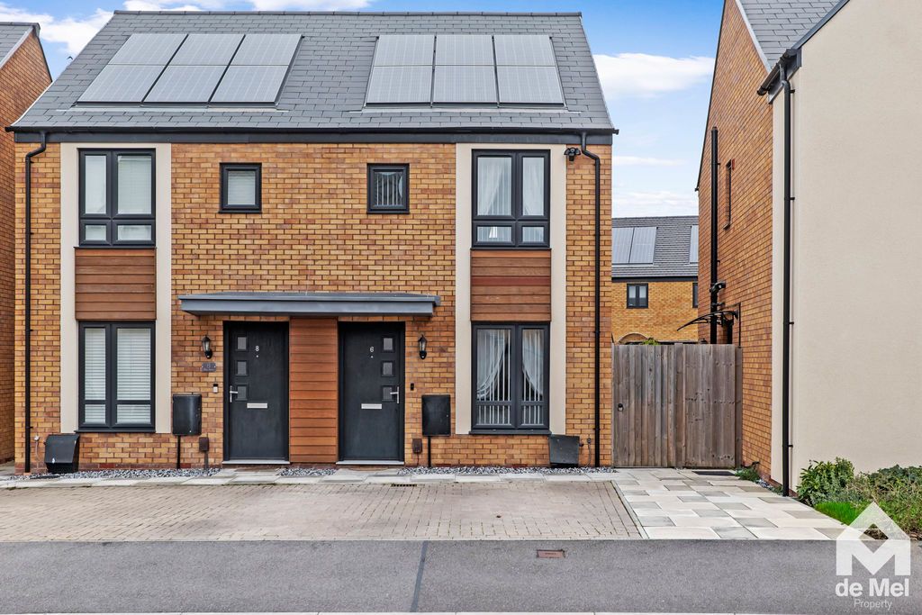 Property photo 1 of 12 Photo 12