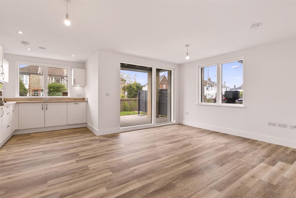 Property photo 3 of 11 Apt 4 Final-8.Jpg