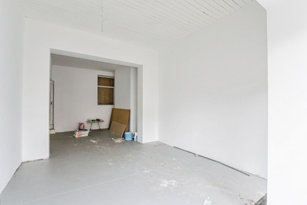 Property photo 3 of 20 Pbox-Img.Jpg