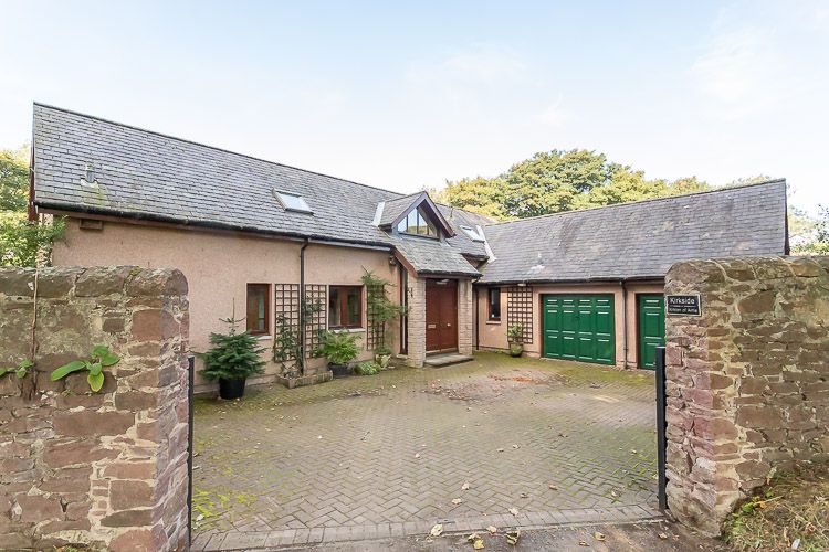 4 bed detached house for sale Kirkton of Airlie
