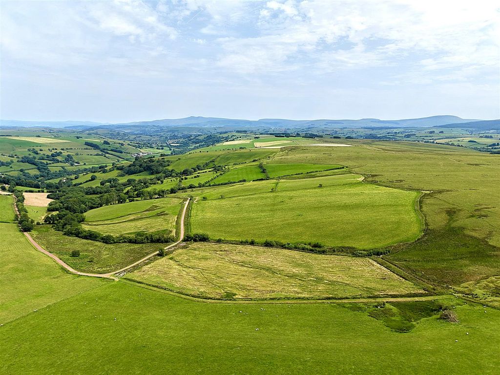 Property photo 3 of 20 Dji_Fly_20260622_150934_0280_1782666495438_Photo H