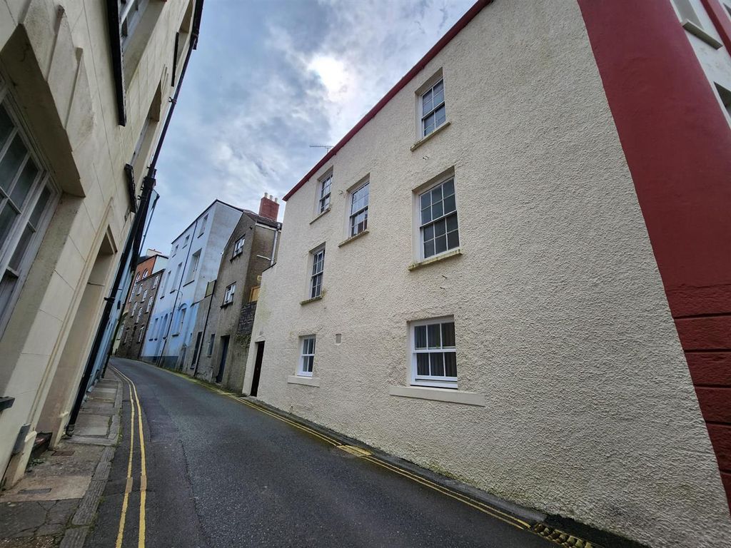 Property photo 2 of 14 275c4F3F-8Bfe-4c07-8F38-389B58Fa02c8.Jpg