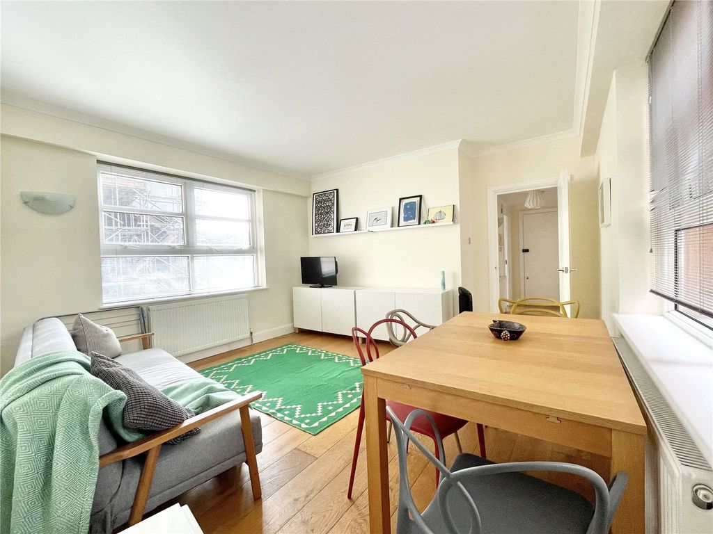 Property photo 1 of 8 Picture No. 21