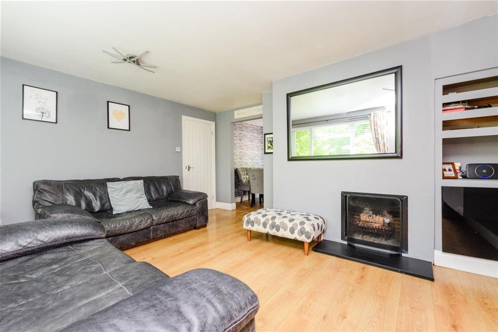 Property photo 1 of 11 Lounge