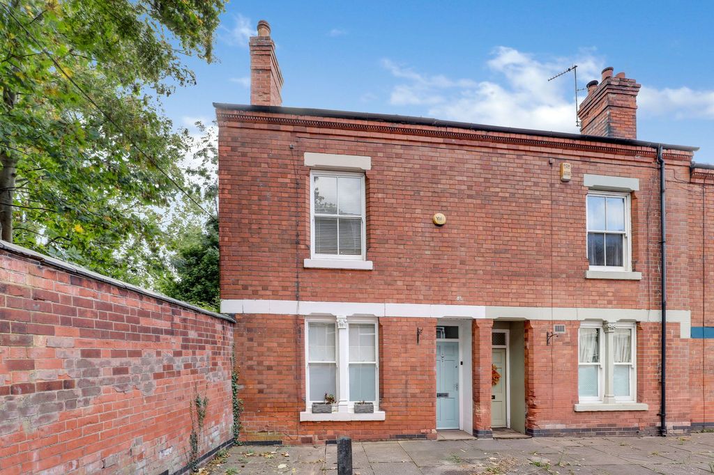 Property photo 1 of 15