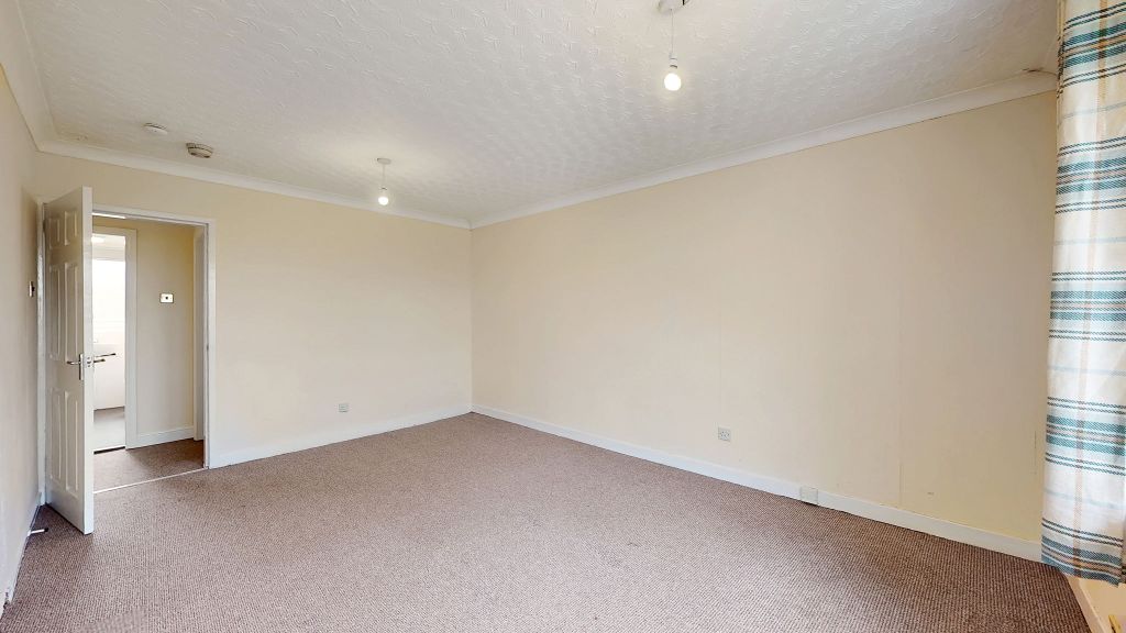 Property photo 3 of 39