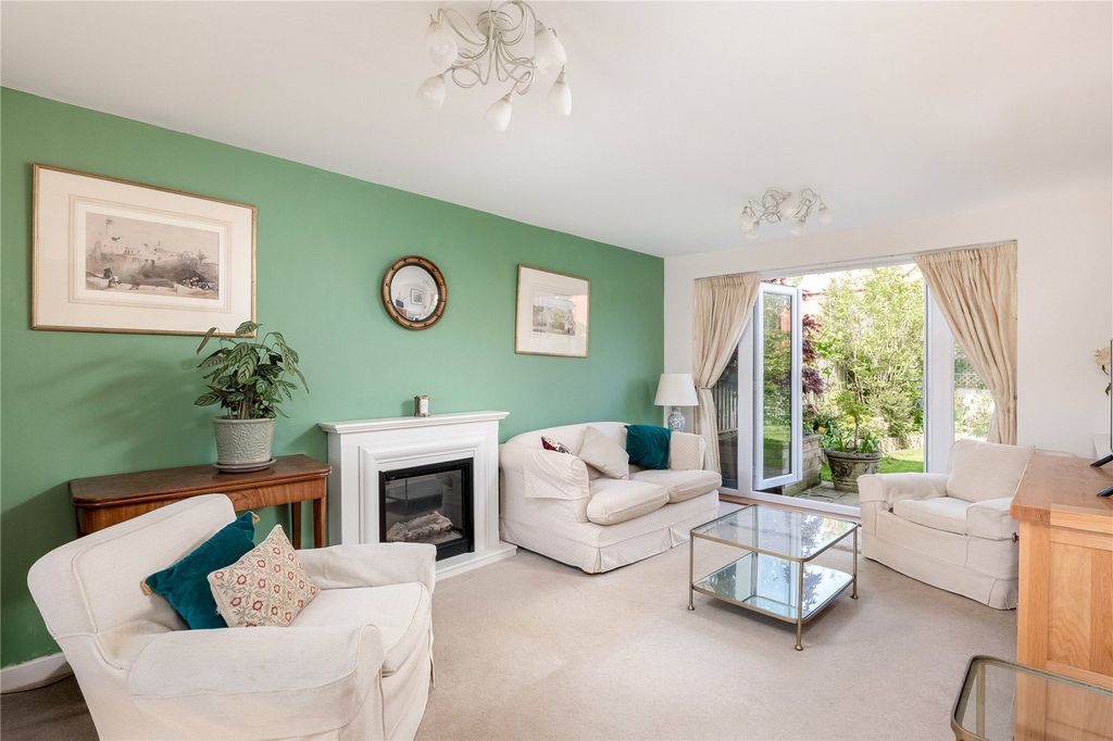 Property photo 3 of 12 Sitting Room