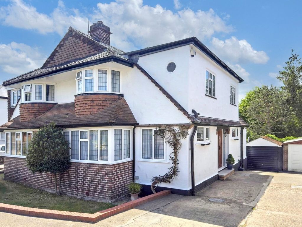 Property photo 1 of 37