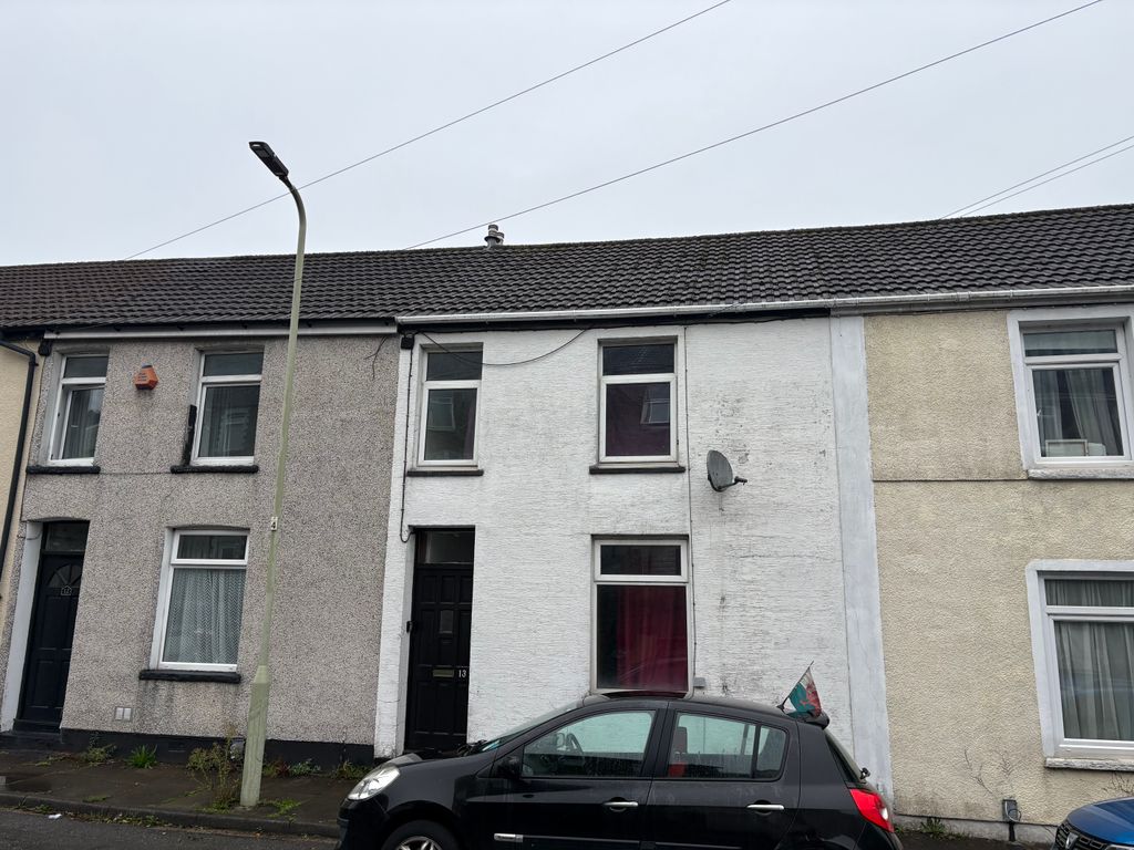 Property photo 1 of 9