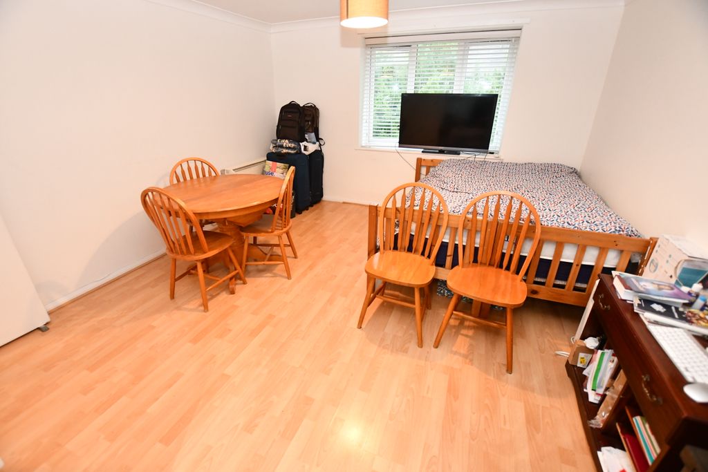 Property photo 1 of 9 Dsc_5332