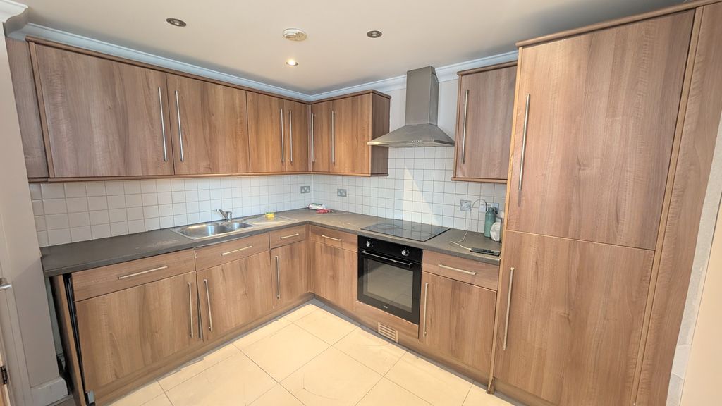 Property photo 1 of 4